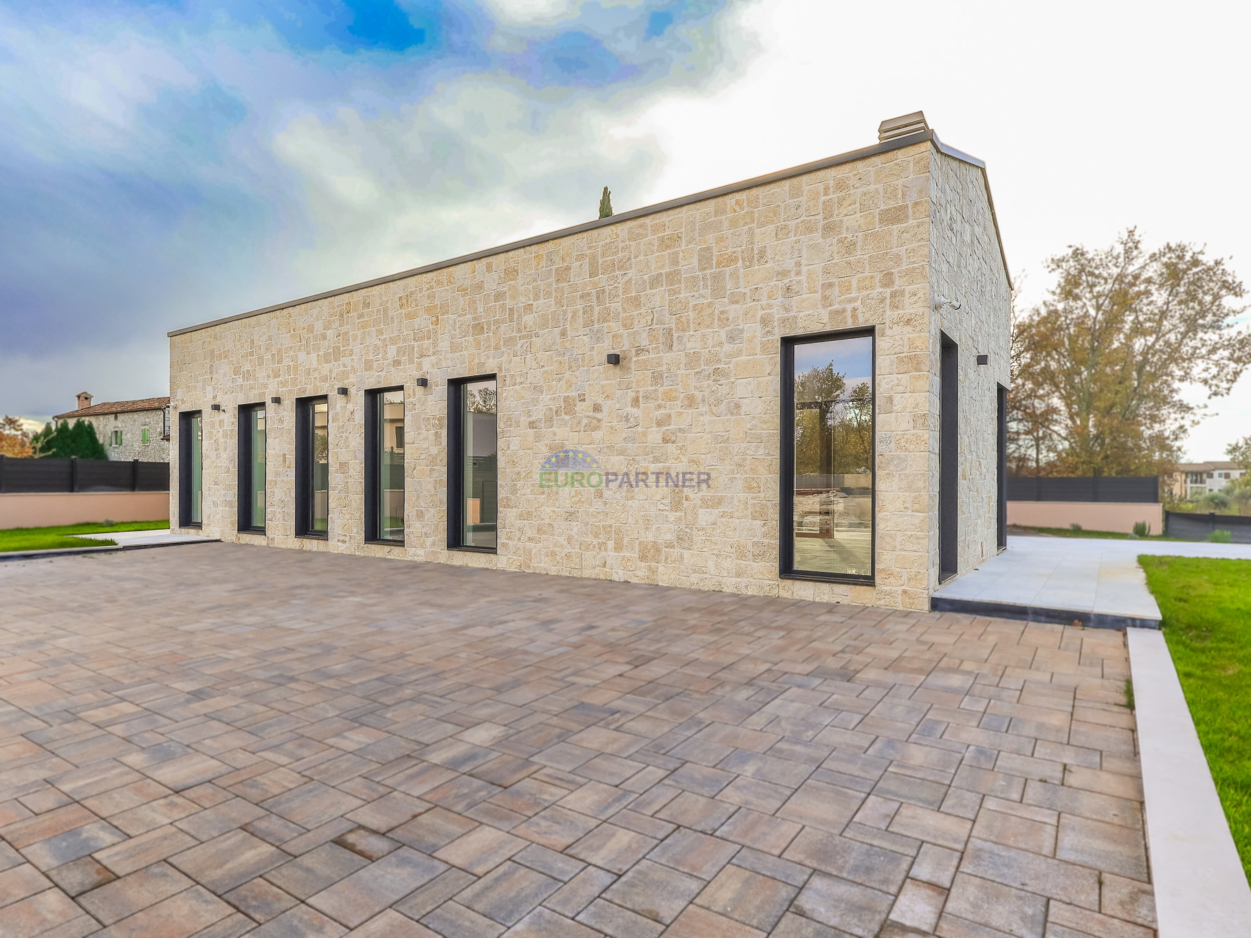 Prekrasna moderna vila 5km od Poreča