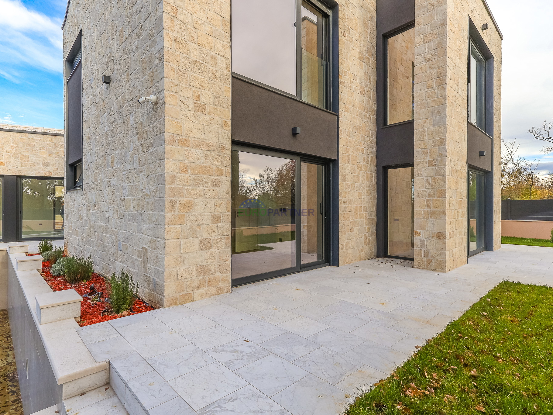 Prekrasna moderna vila 5km od Poreča