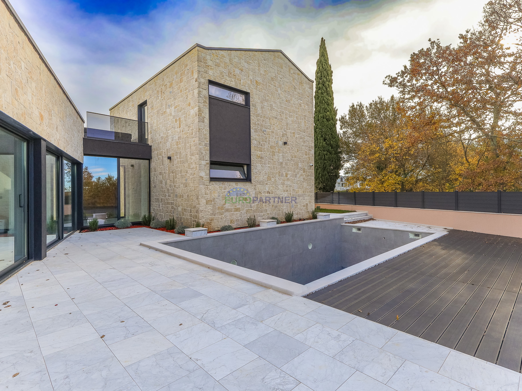 Prekrasna moderna vila 5km od Poreča