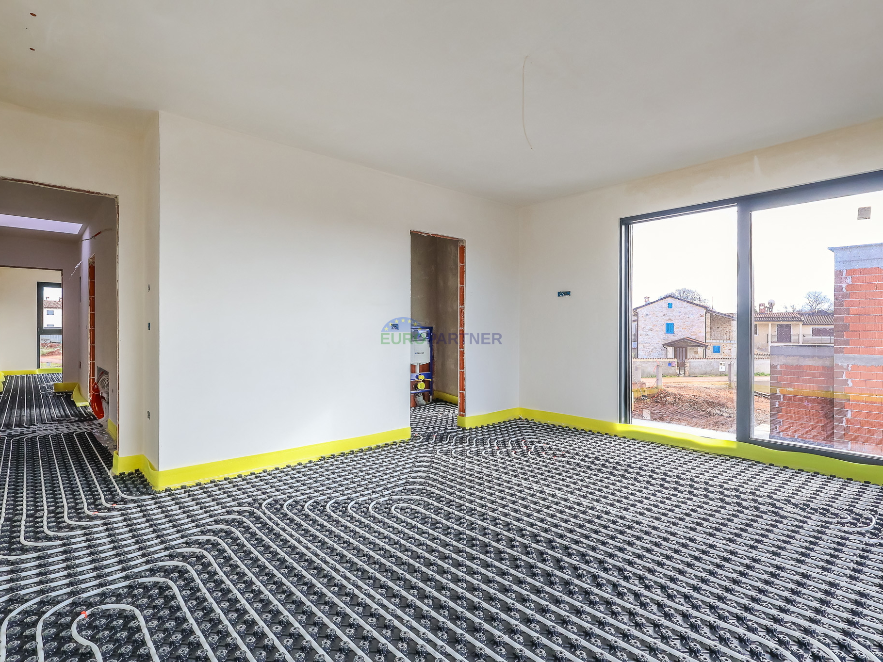 "Vila Black Beauty"  po sistemu "klju&ccaron; u ruke" &ccaron;eka svog novog vlasnika&period;