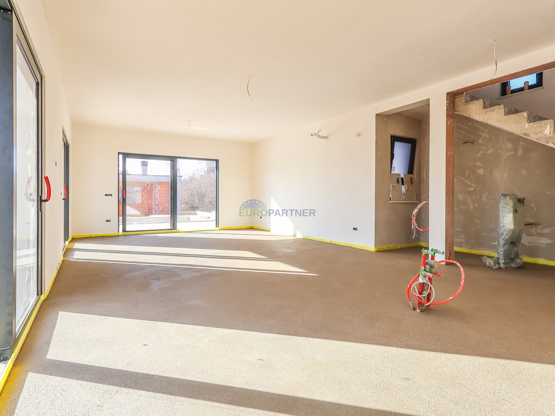 "Villa Black Beauty" attende il suo nuovo proprietario&comma; realizzata con il metodo di costruzione "chiavi in &ZeroWidthSpace;&ZeroWidthSpace;mano"&period;