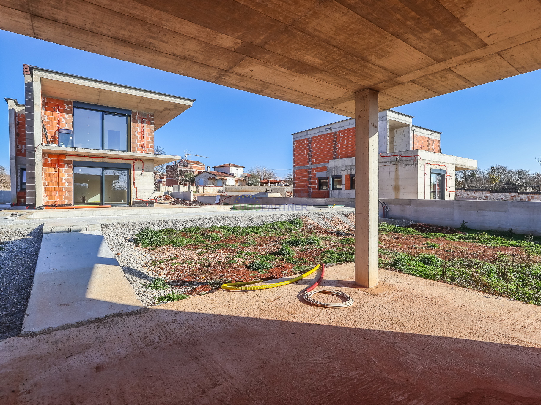 "Villa Black Beauty" attende il suo nuovo proprietario&comma; realizzata con il metodo di costruzione "chiavi in &ZeroWidthSpace;&ZeroWidthSpace;mano"&period;