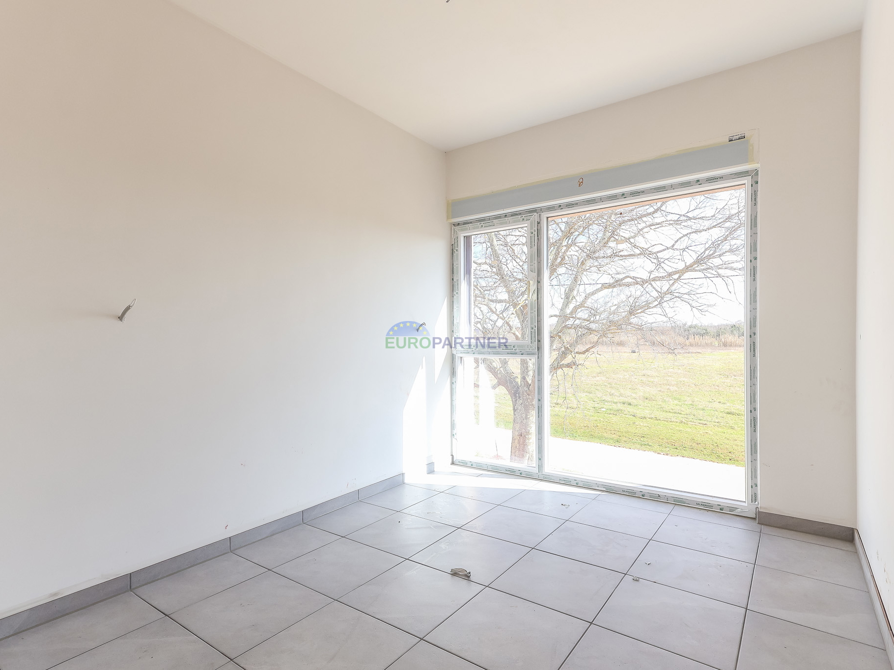 Moderno appartamento con 3 camere da letto&comma; Parenzo&comma; a 4 km dal mare