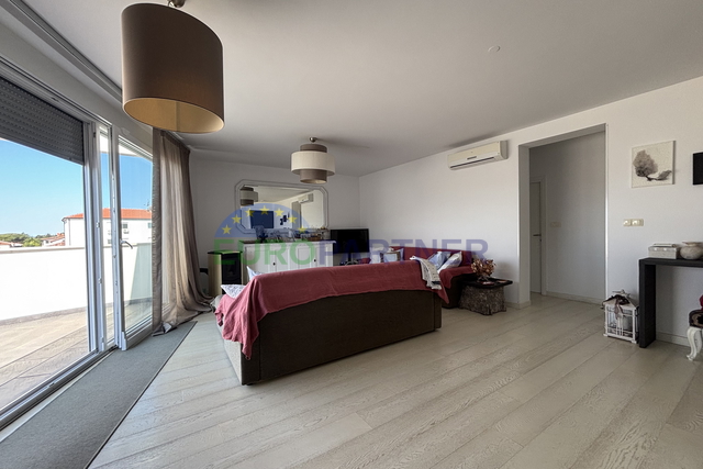 Istrien, Novigrad, Designerwohnung mit Meerblick