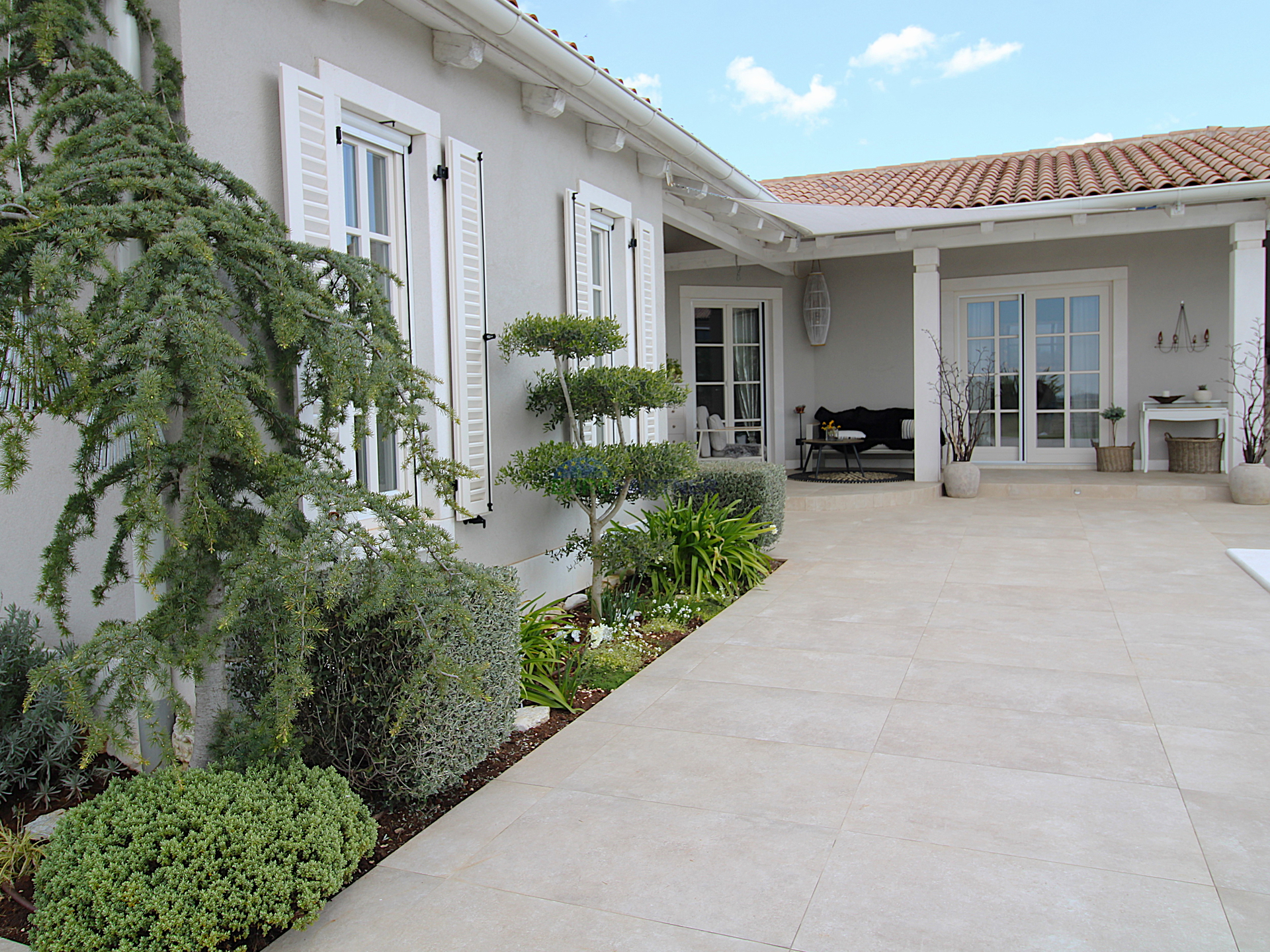 A detached villa that combines quality&comma; functionality and location with an open sea view&excl;