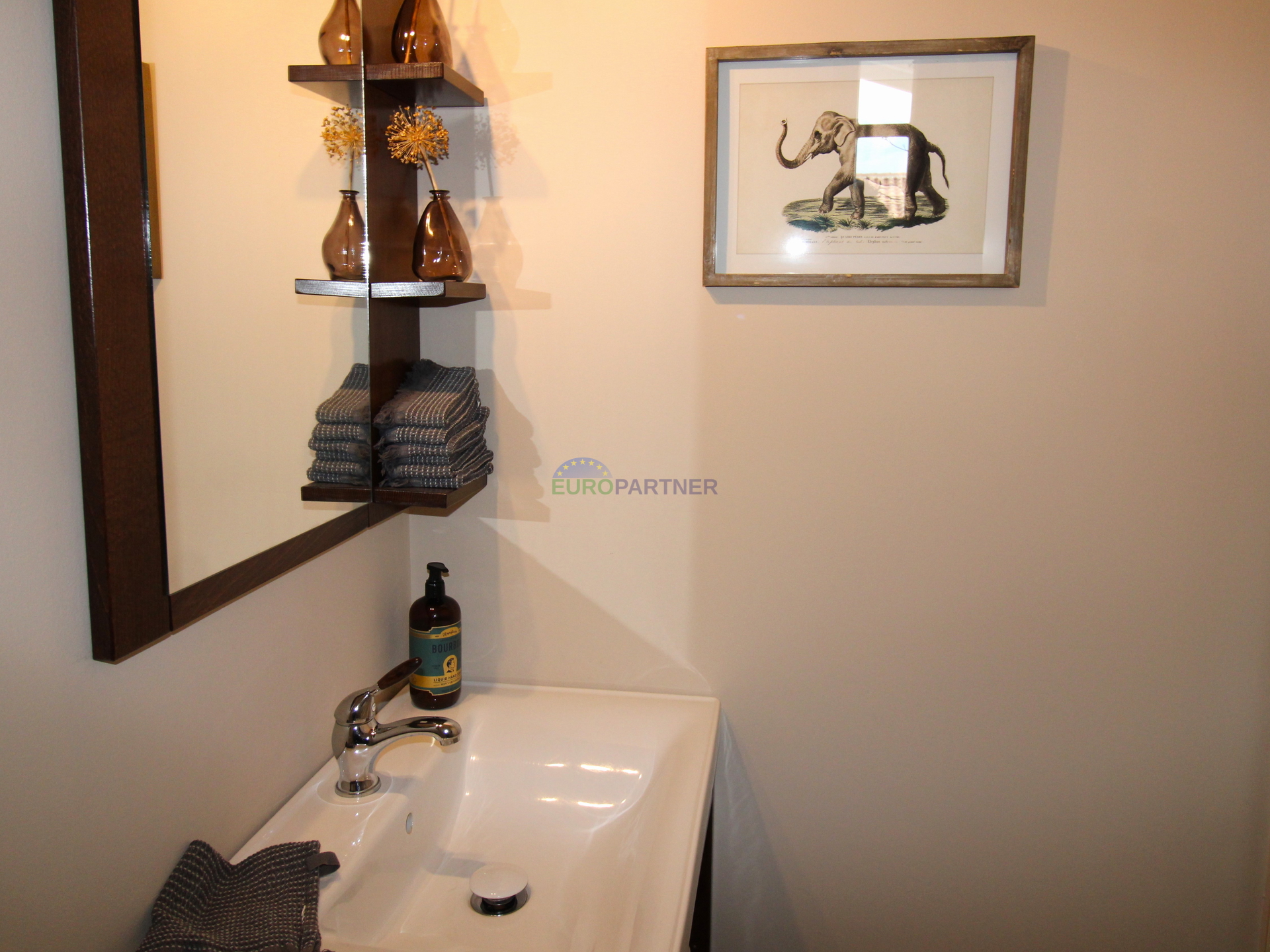 A detached villa that combines quality&comma; functionality and location with an open sea view&excl;