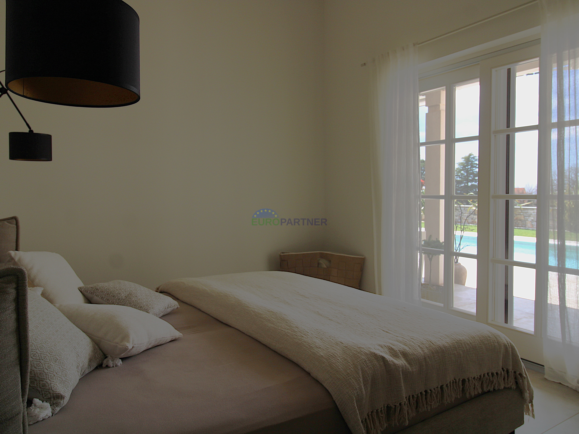 A detached villa that combines quality&comma; functionality and location with an open sea view&excl;