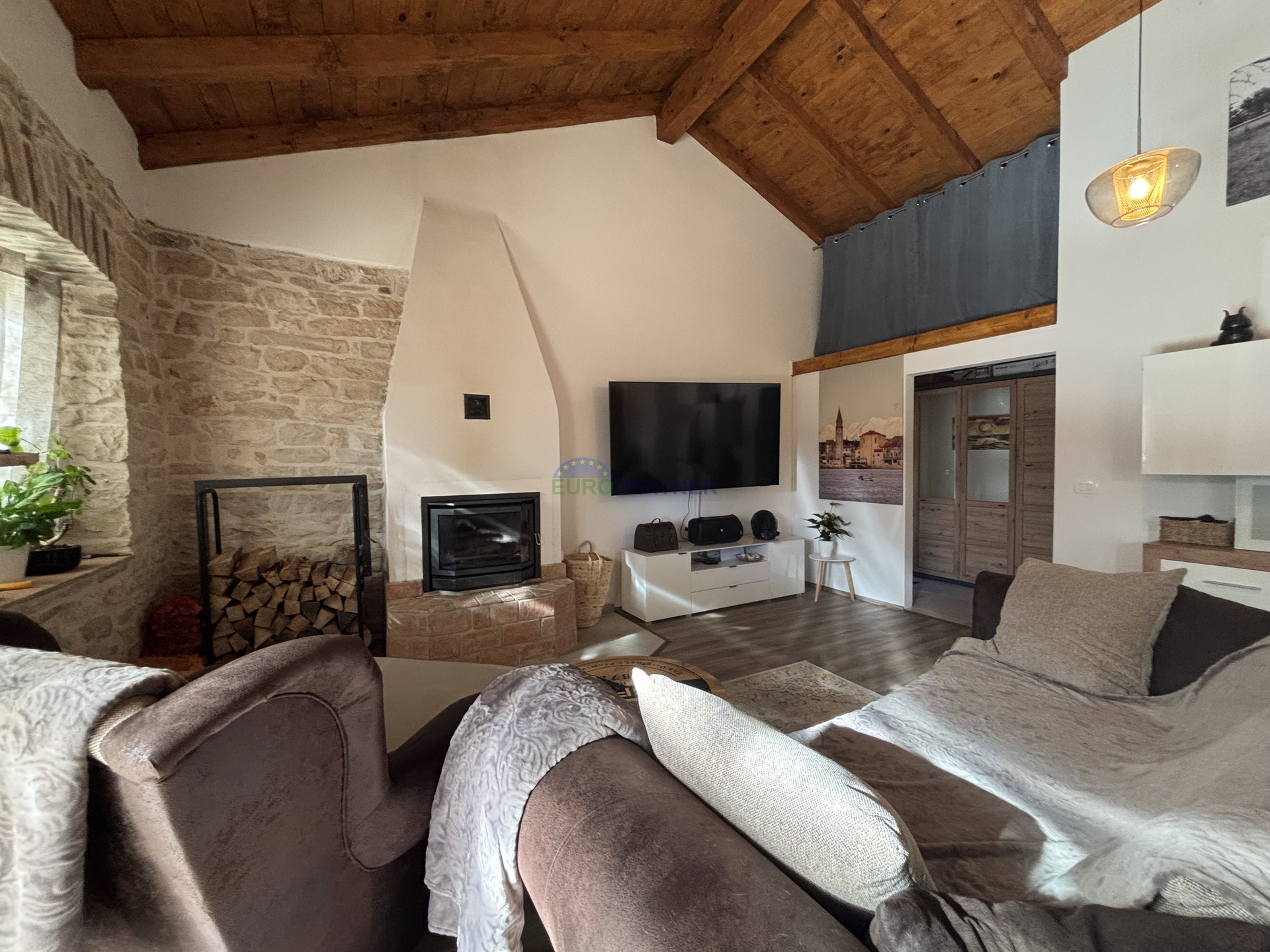 Stone house with garden in the vicinity of Umag