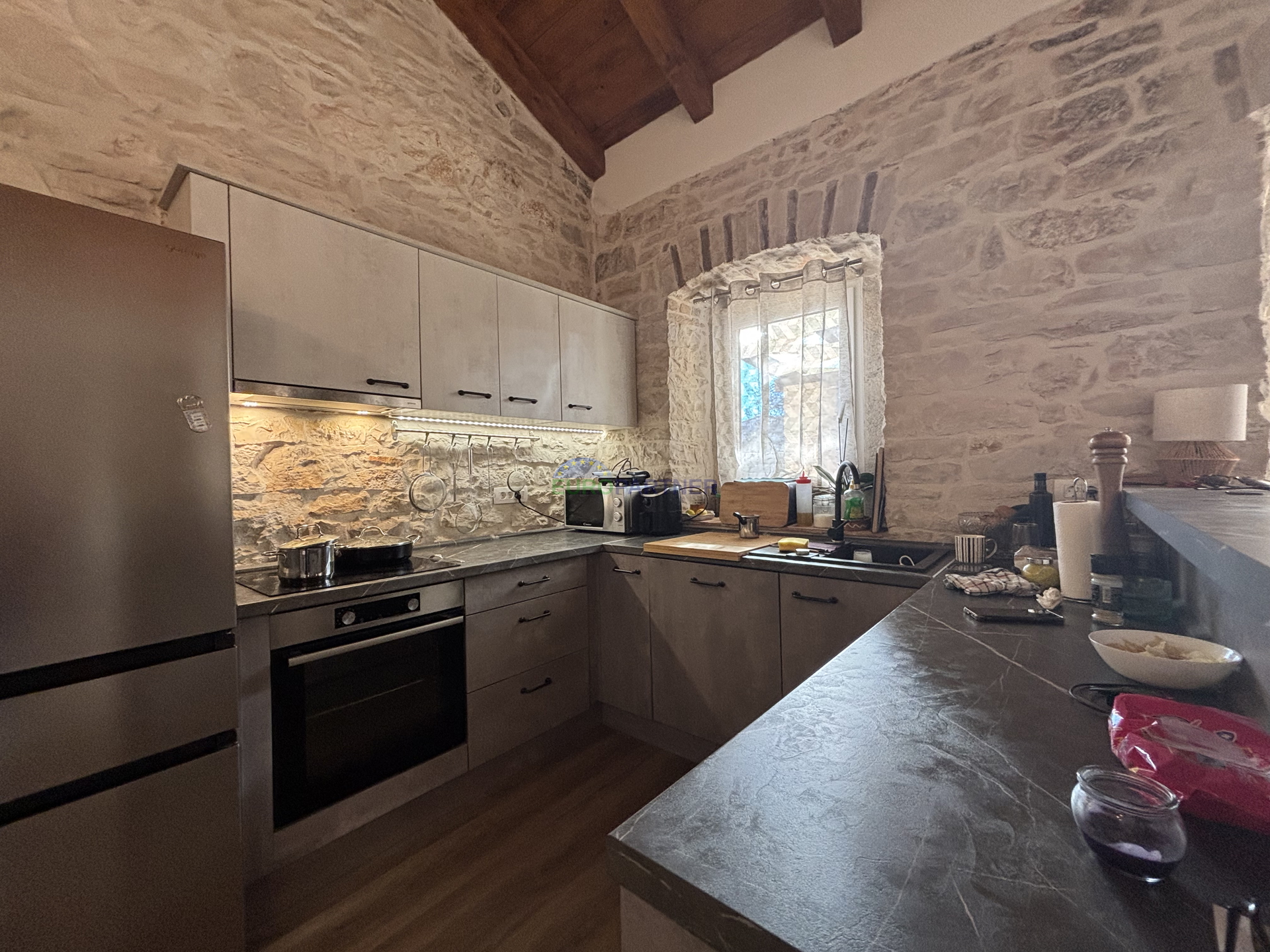 Stone house with garden in the vicinity of Umag