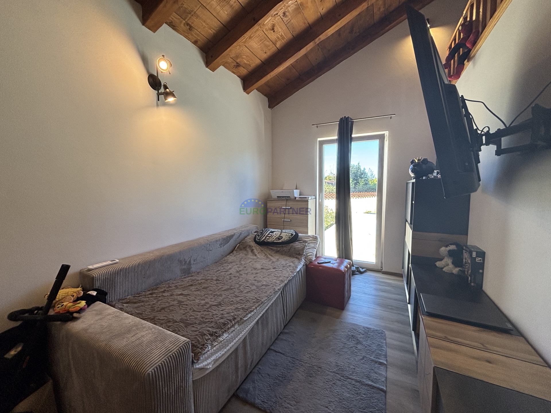 Stone house with garden in the vicinity of Umag