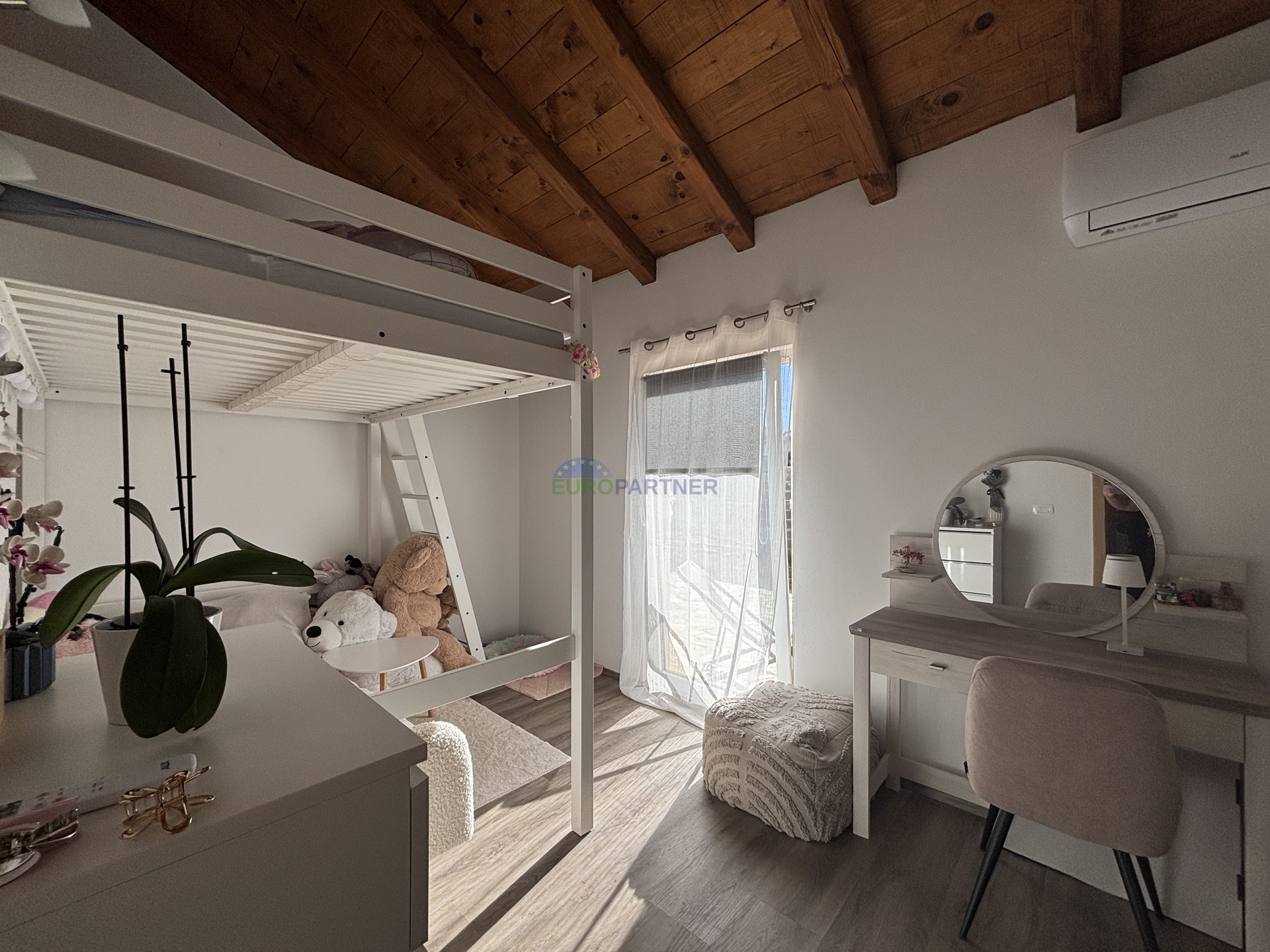 Stone house with garden in the vicinity of Umag