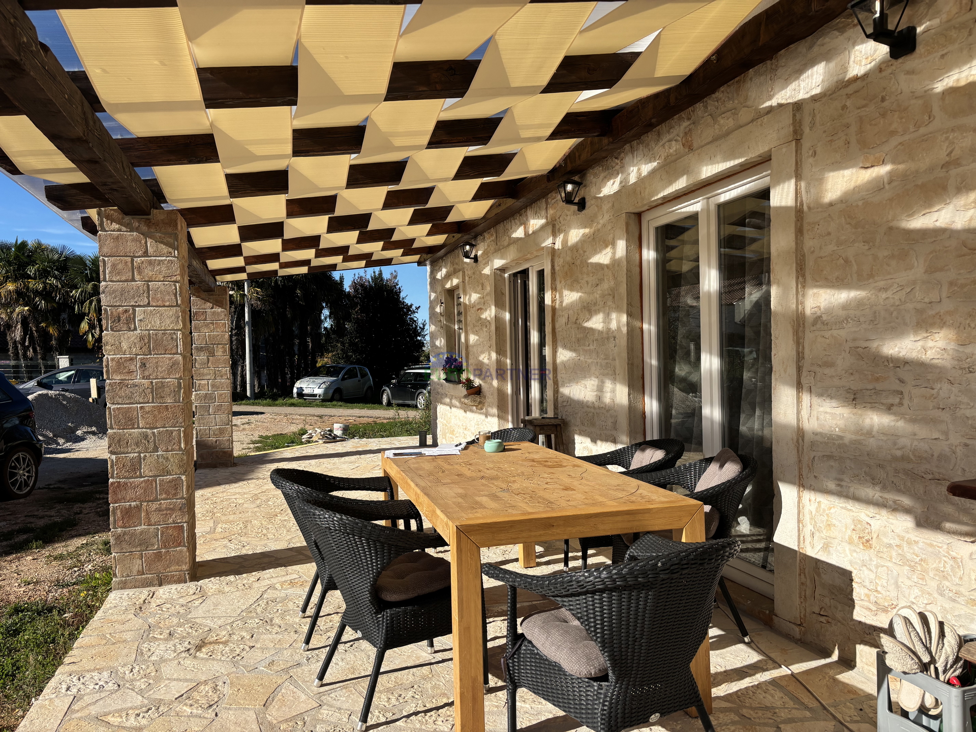 Stone house with garden in the vicinity of Umag