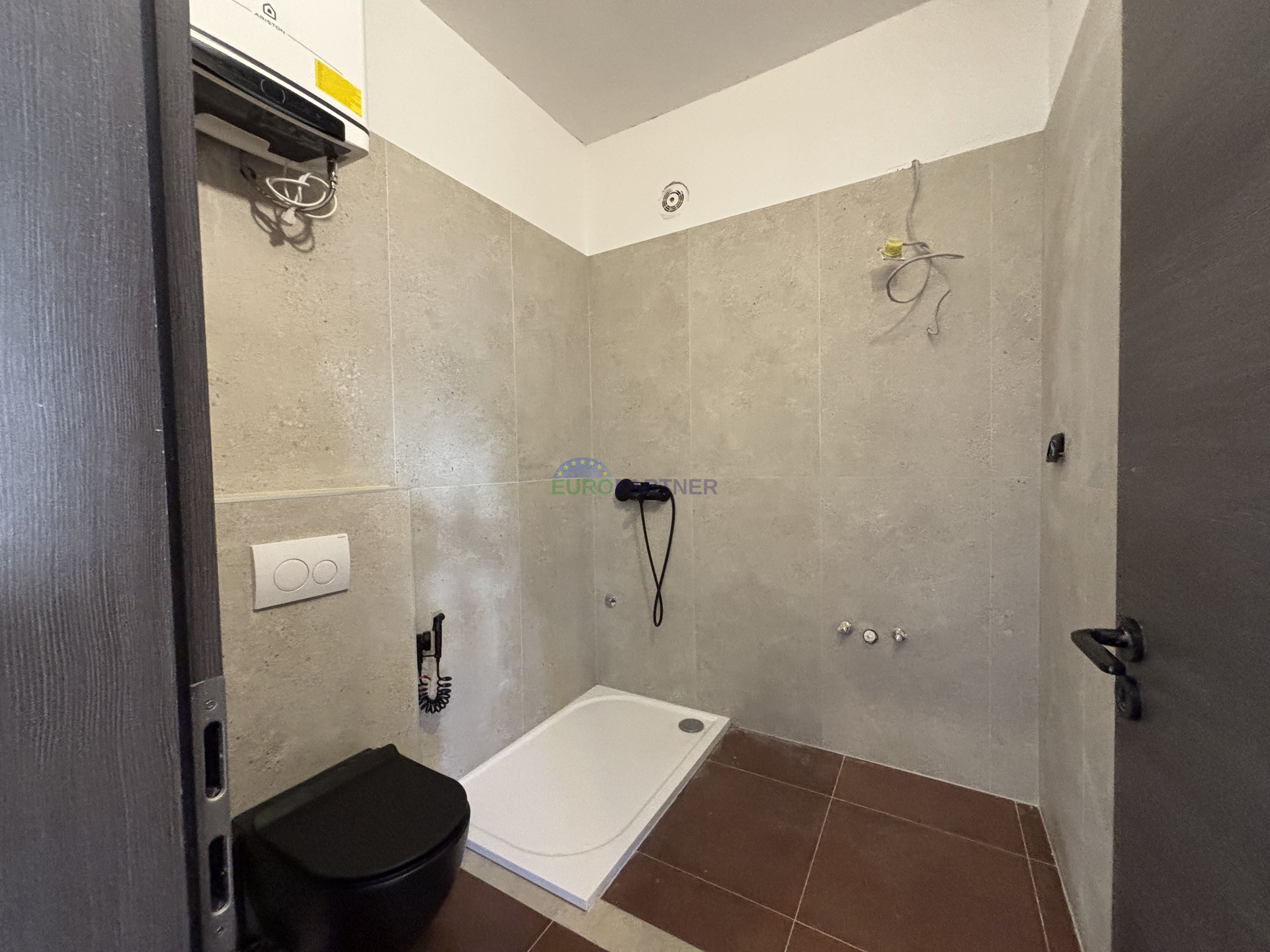 Commercial Property&comma; 25 m2&comma; For Sale&comma; Pore&ccaron;