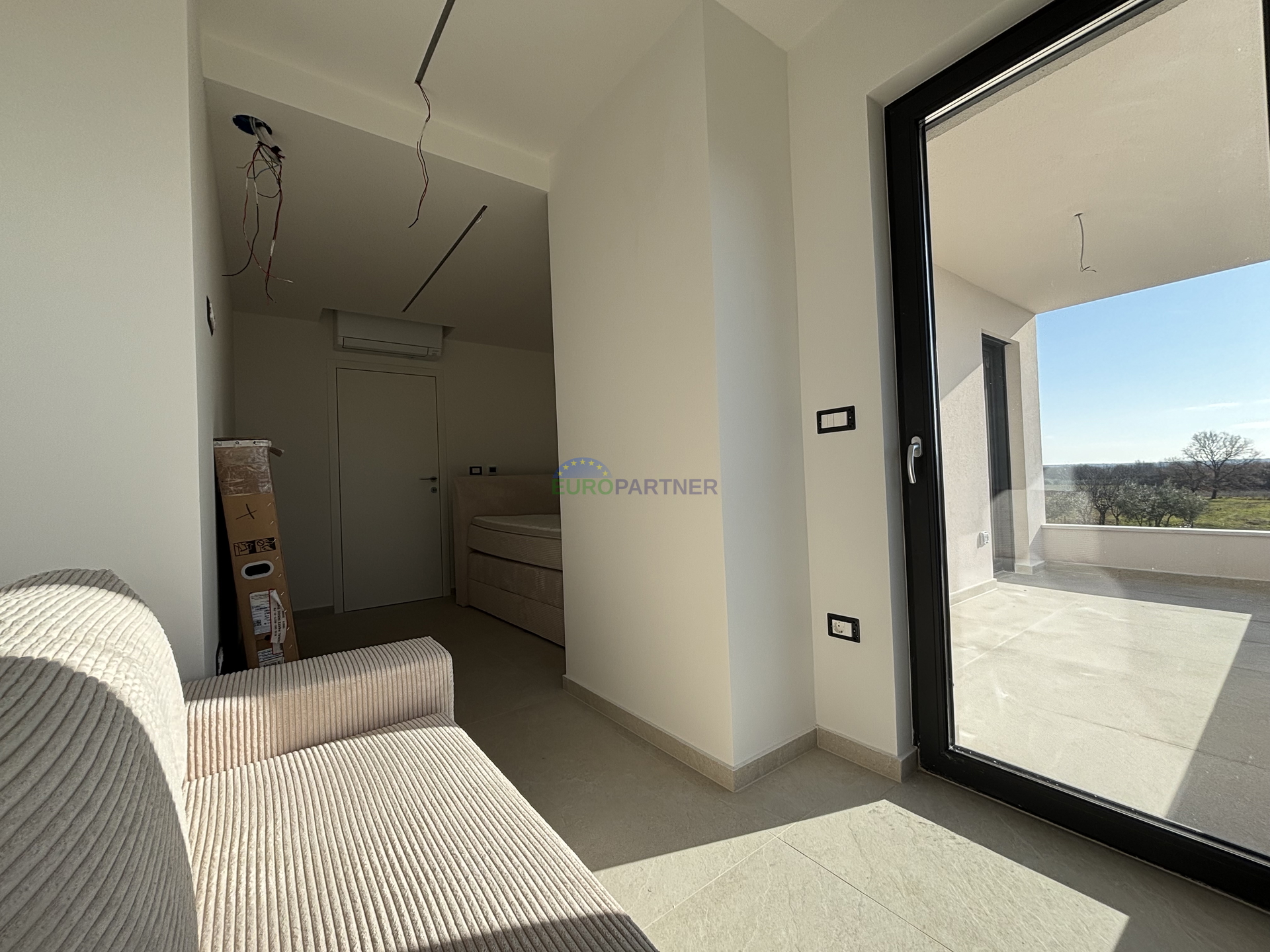 Istria&comma; near Pore&ccaron;&comma; beautiful modern house with a sea view&period;