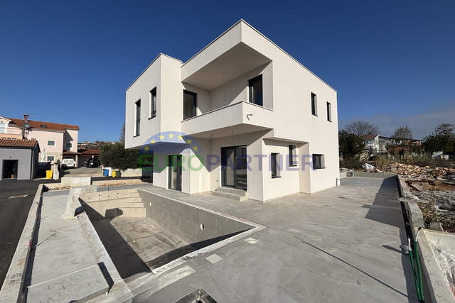 Istria, near Poreč, beautiful modern house with a sea view.