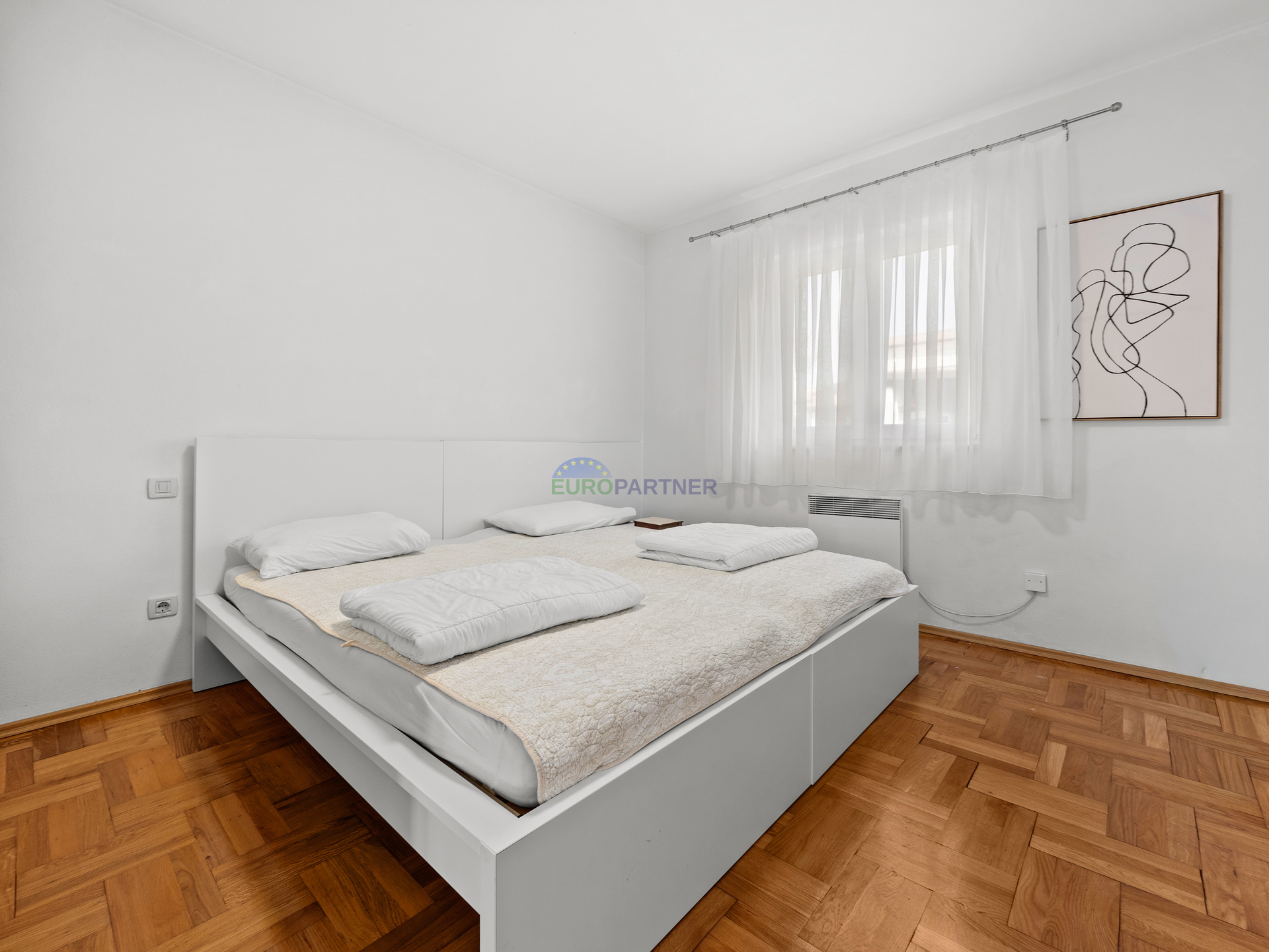 Pore&ccaron;&comma; mediteranska vila s bazenom&excl;