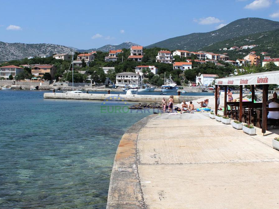 Zemljište na lijepoj lokaciji, pogled na more