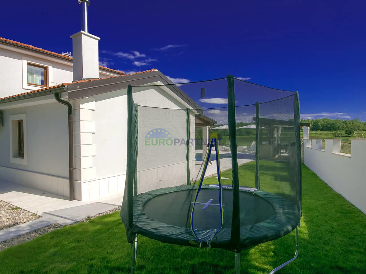 Istrien, Novigrad, Villa mit Pool an ausgezeichneter Lage