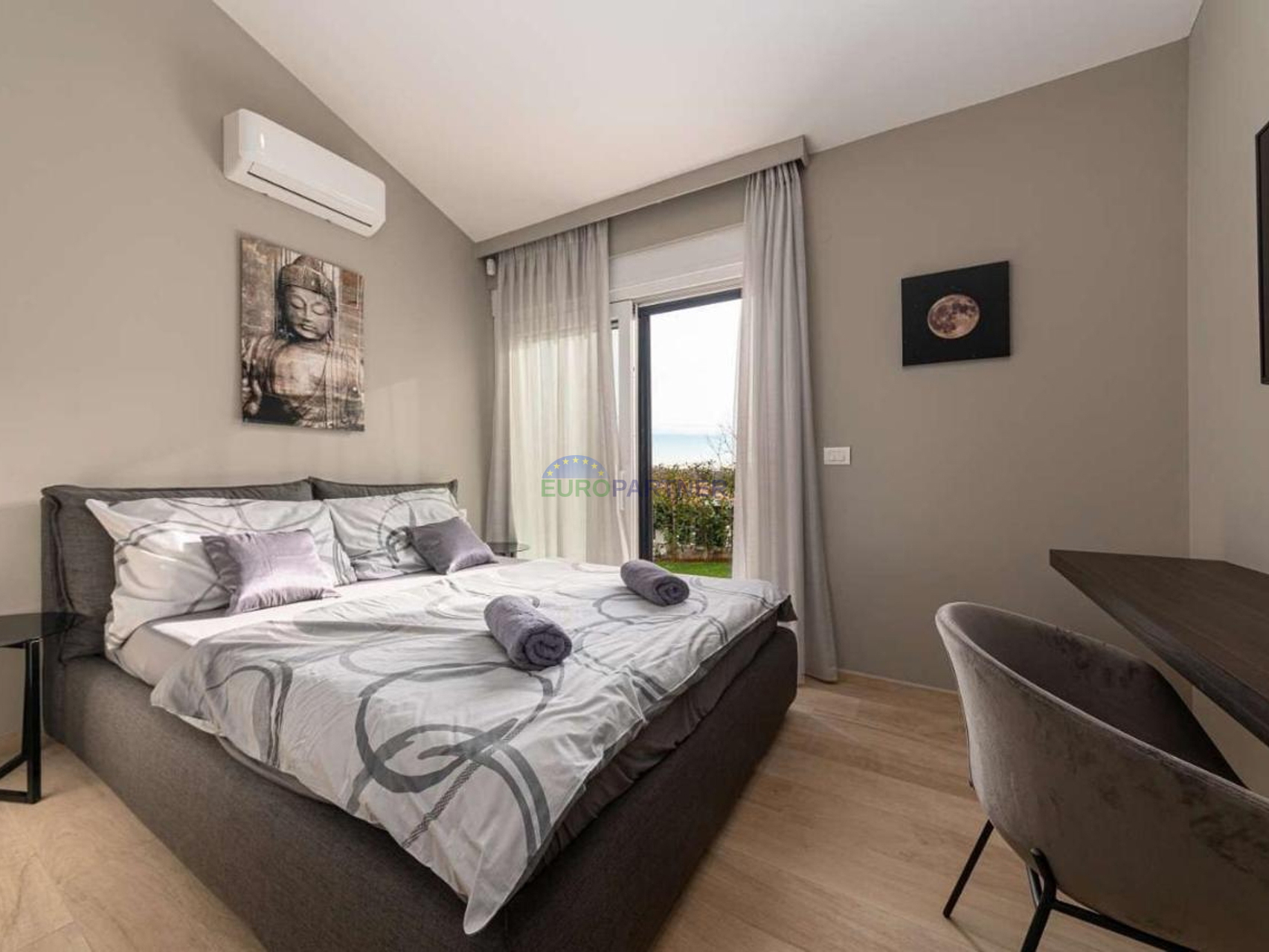 Villa with a pool, sauna, and jacuzzi, 8 km from Poreč