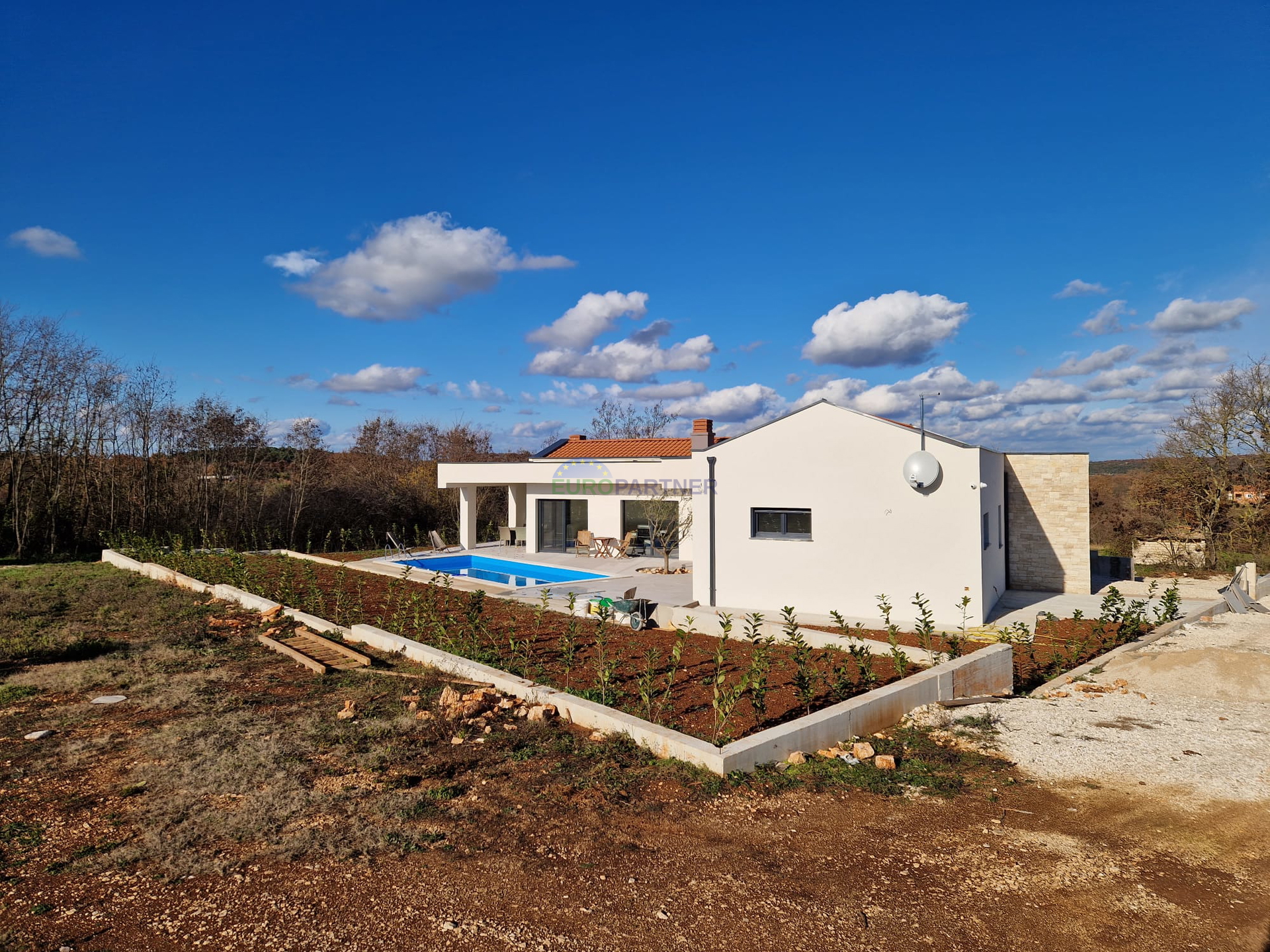 Istria, near Rovinj, beautiful single-story house with a pool.