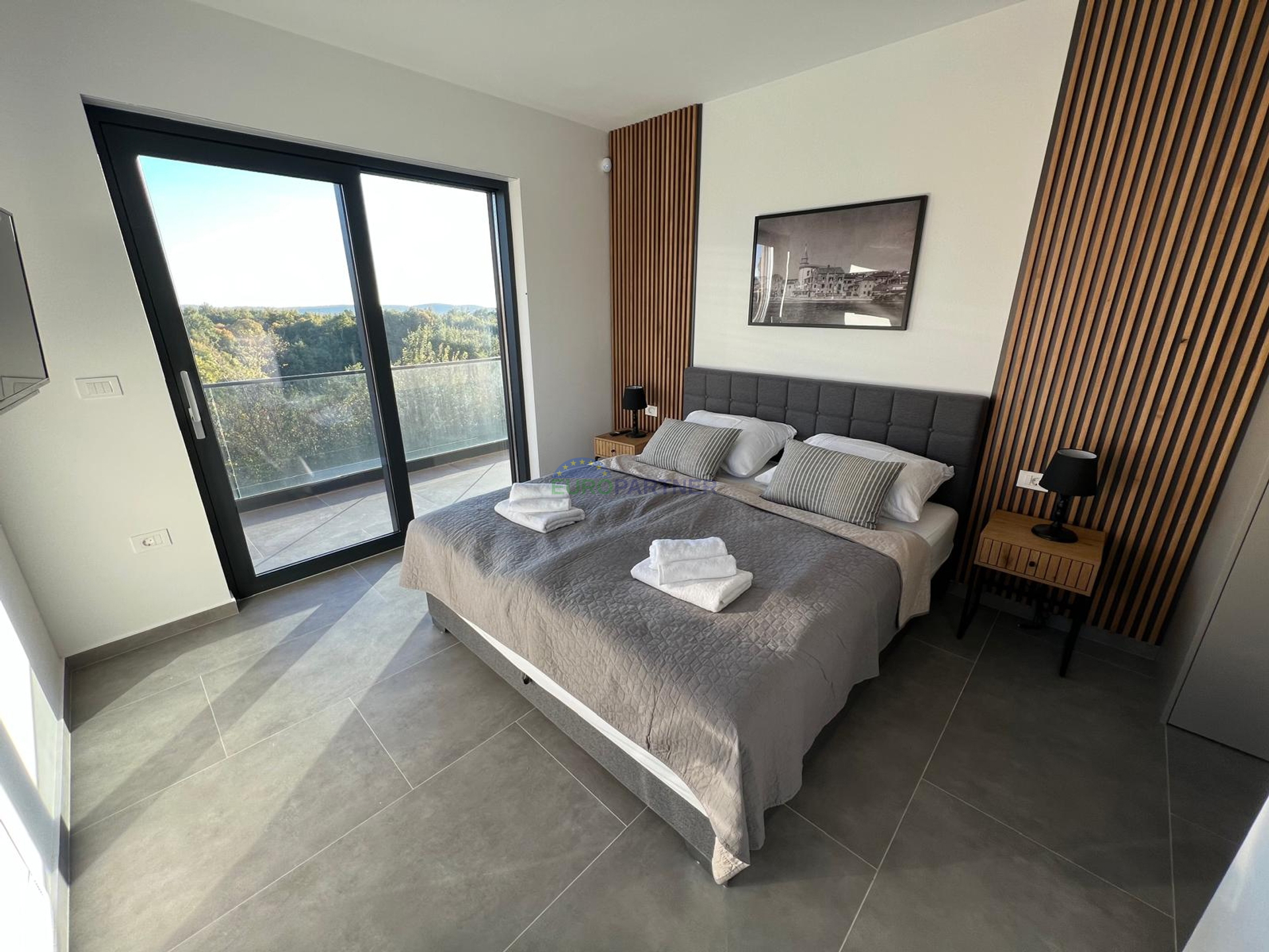 Haus, 200 m2, Verkauf, Kanfanar