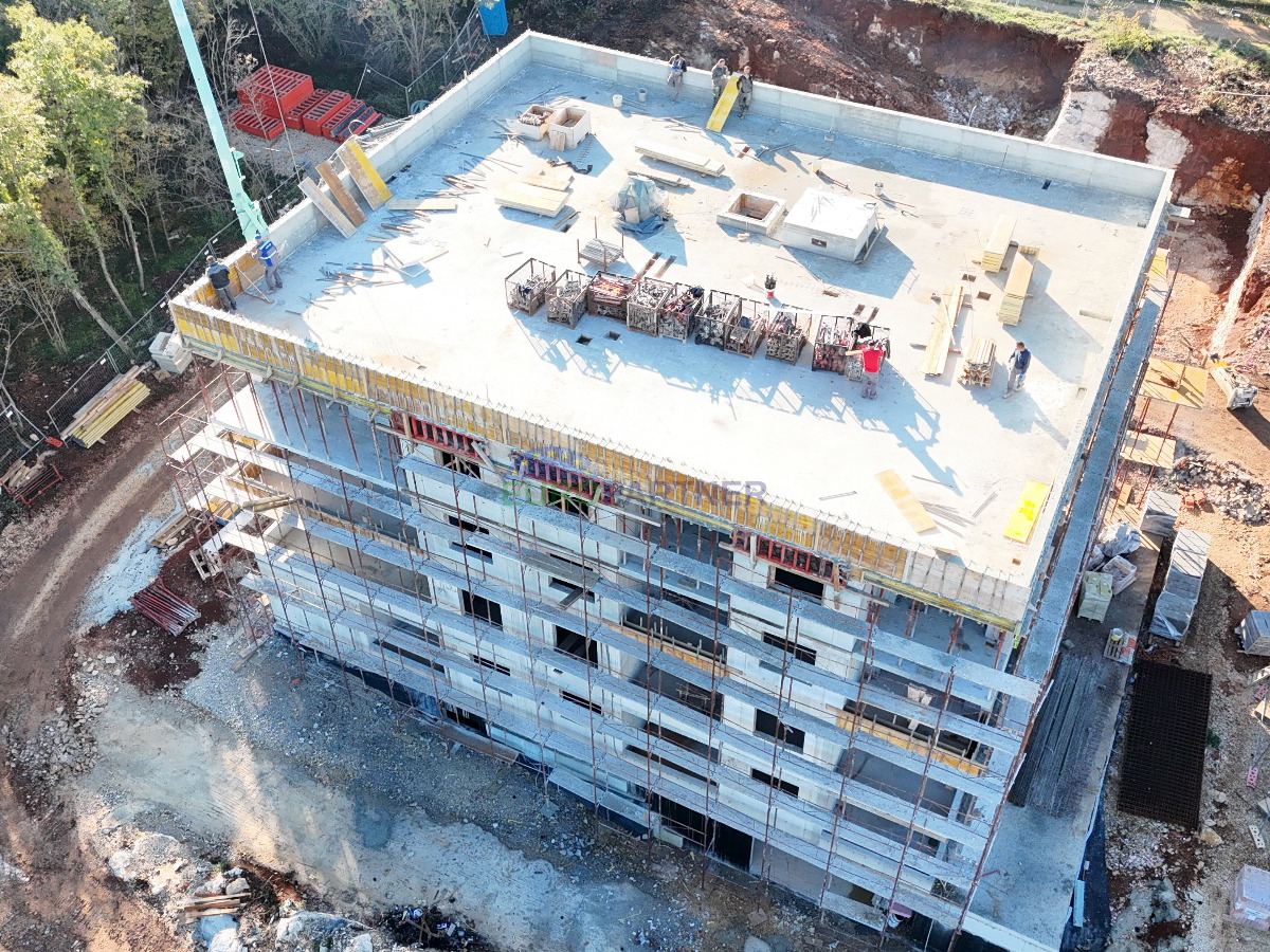 Appartamento&comma; 48 m2&comma; Vendita&comma; Pore&ccaron;