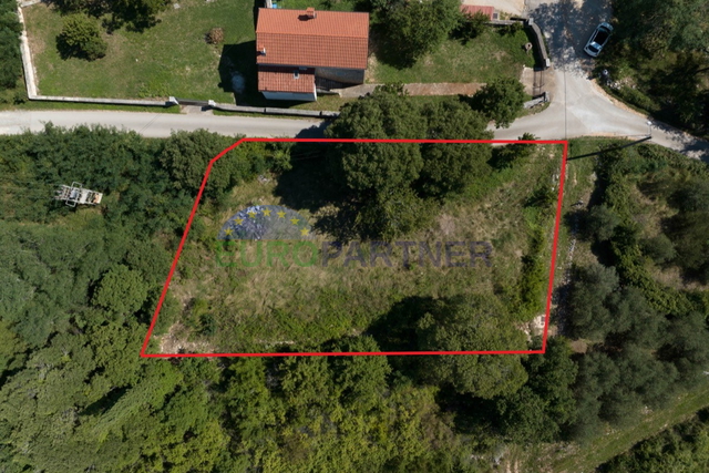 Poreč vicinity, building land with building permit