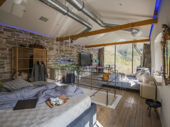 Istria, Tenuta esclusiva nel cuore di Grožnjan – completa privacy e posizione unica