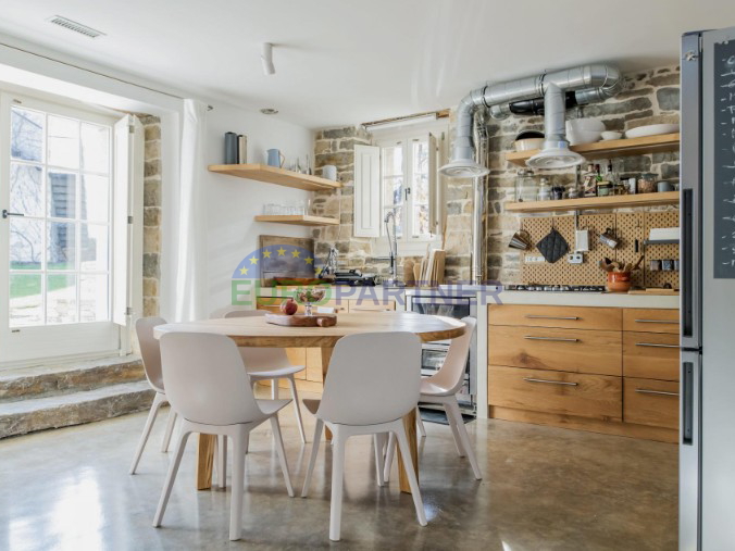 Istria, Tenuta esclusiva nel cuore di Grožnjan – completa privacy e posizione unica