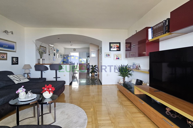 Appartamento, 120 m2, Vendita, Split - Žnjan
