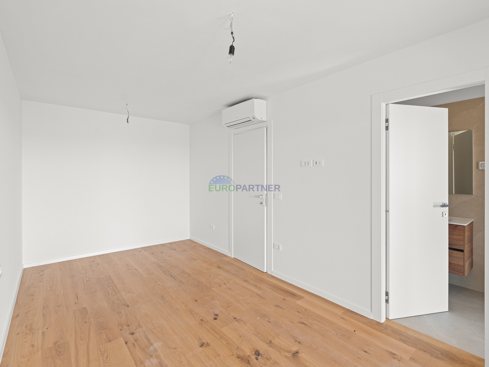 Istrien, Novigrad, luxuriöse Erdgeschosswohnung