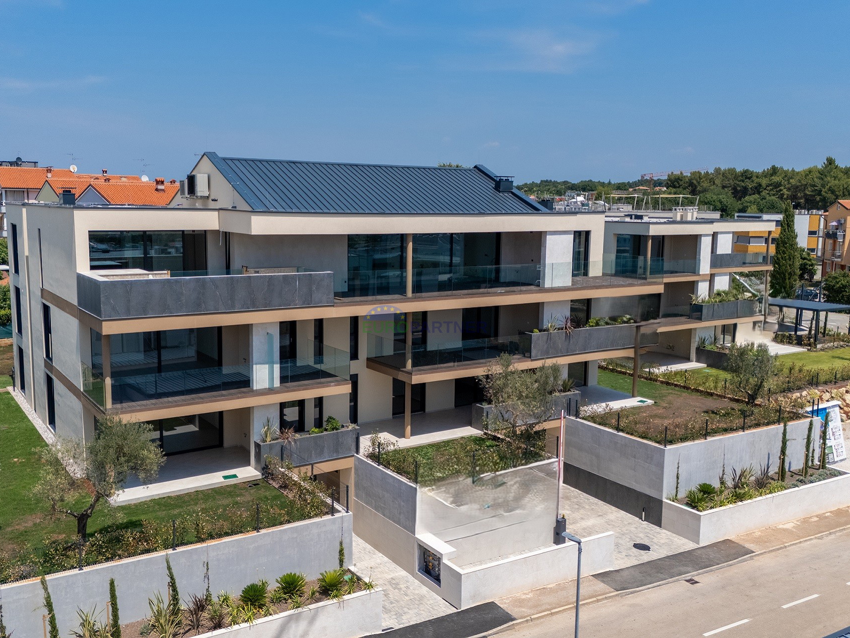 Istrien, Novigrad, luxuriöse Erdgeschosswohnung