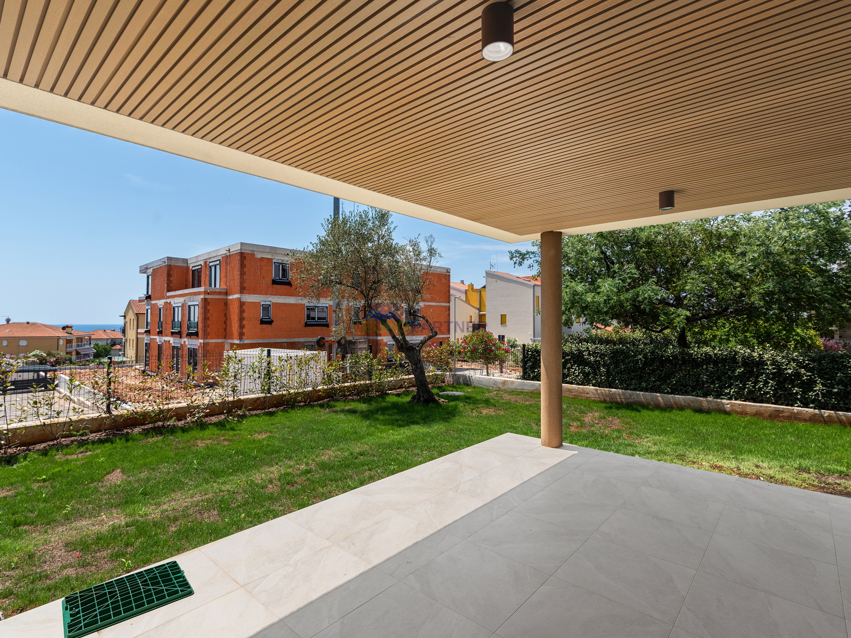 Istrien, Novigrad, luxuriöse Erdgeschosswohnung