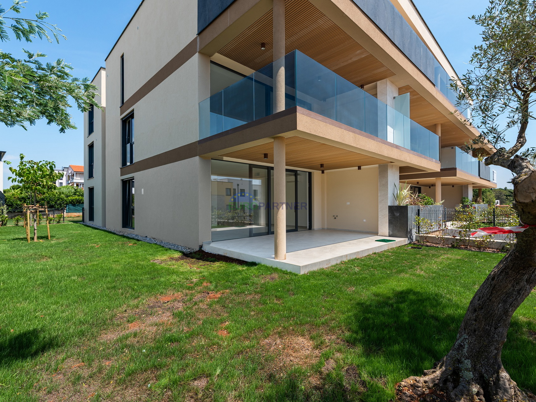 Istrien, Novigrad, luxuriöse Erdgeschosswohnung