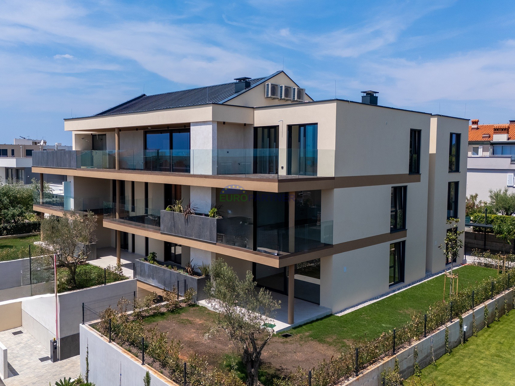 Istrien, Novigrad, luxuriöse Erdgeschosswohnung