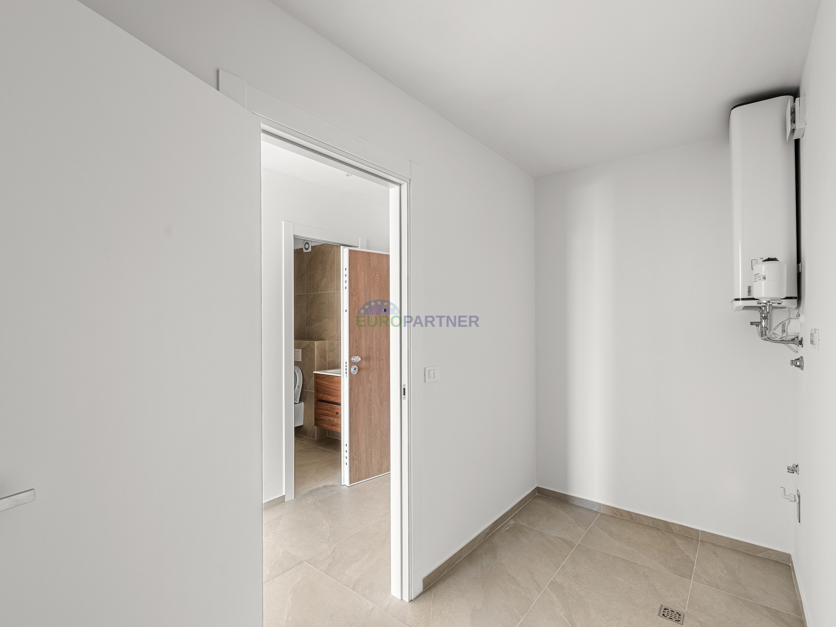 Istra, Novigrad, moderan stan na odličnoj lokaciji