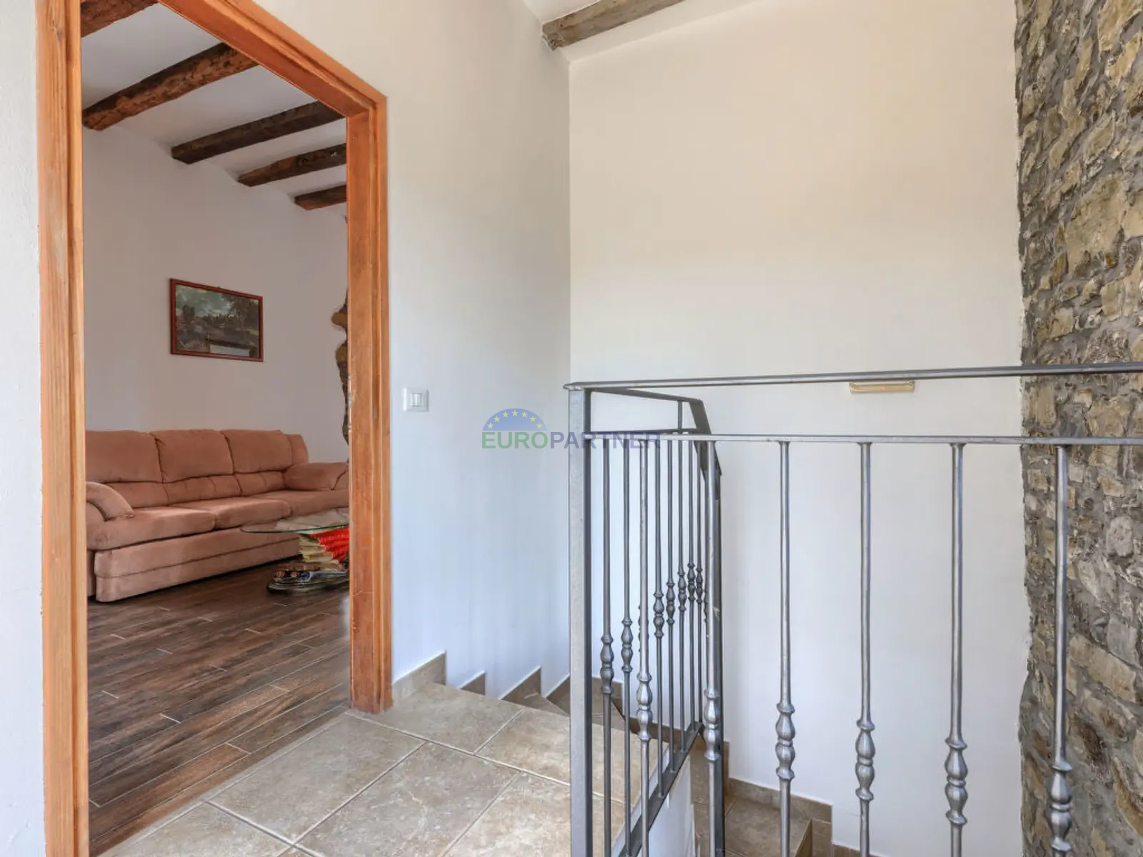 Istra, Oprtalj, kuća u staroj jezgri grada sa prekrasnim pogledom