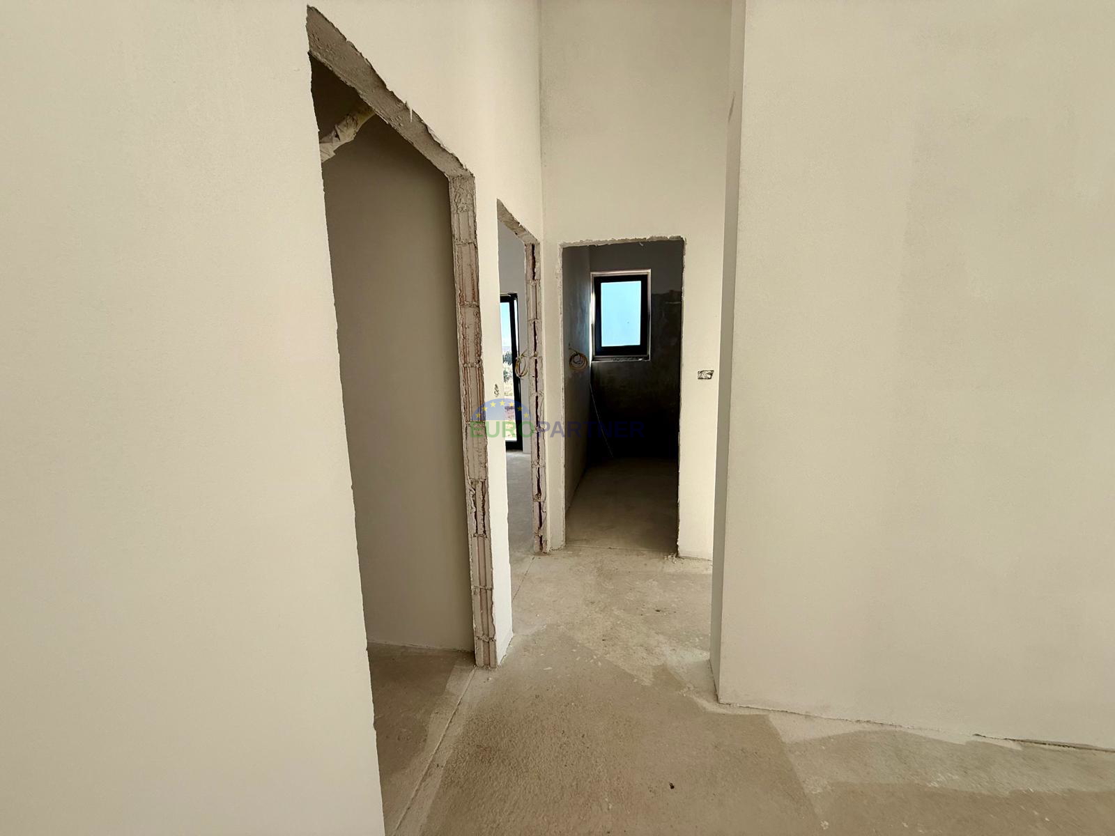 Doppelhaush&auml;lfte mit Pool&comma; Pore&ccaron;&comma; 8km von Meer