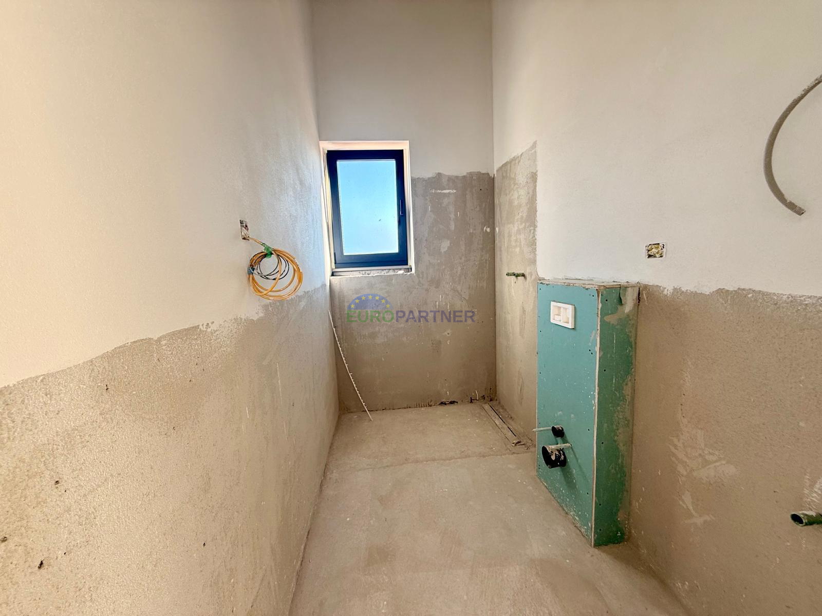 Doppelhaush&auml;lfte mit Pool&comma; Pore&ccaron;&comma; 8km von Meer