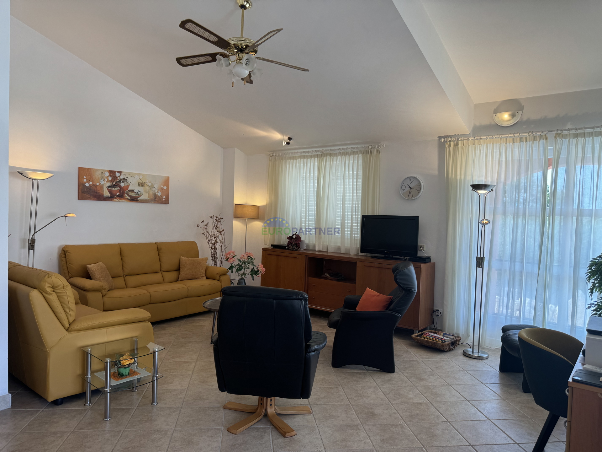 Freistehendes Haus mit Einliegerwohnung und Meerblick, Poreč, Istrien