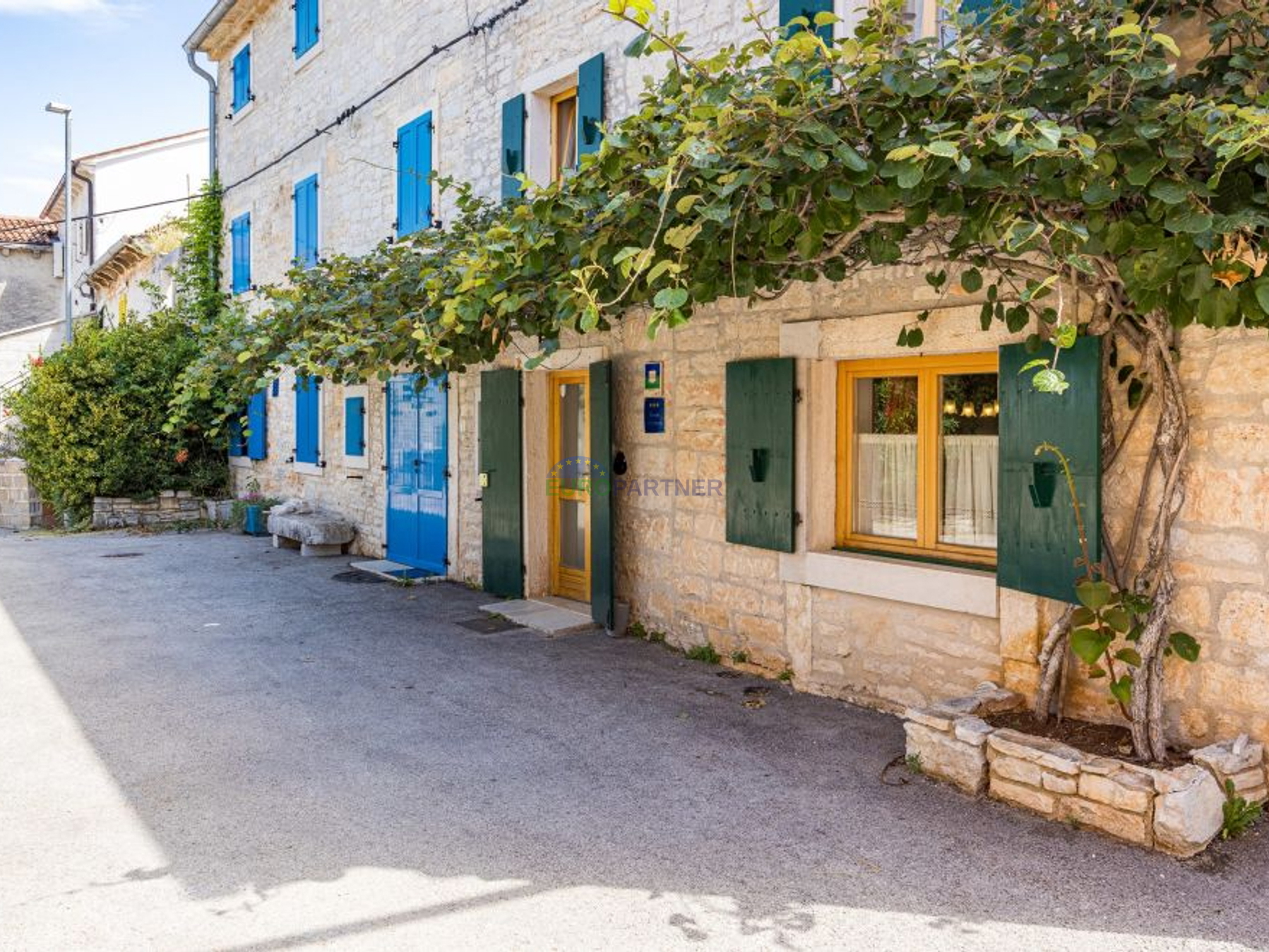 Istra, Kanfanar, Steinhaus mit zusätzlichem Gebäude und Swimmingpool
