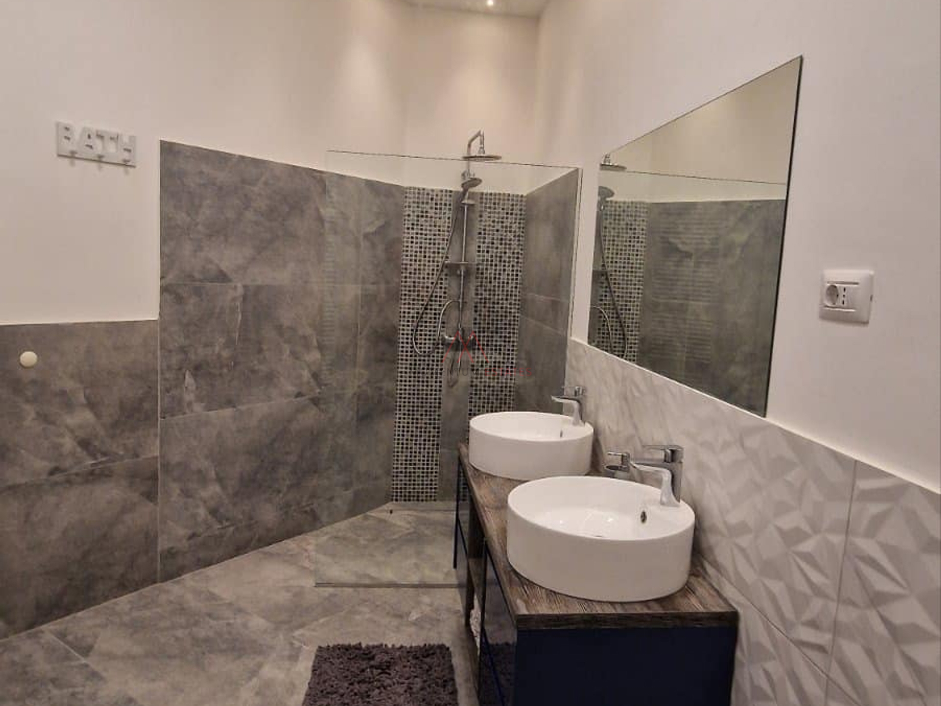 Appartamento&comma; 95 m2&comma; Affitto&comma; Rijeka - Centar
