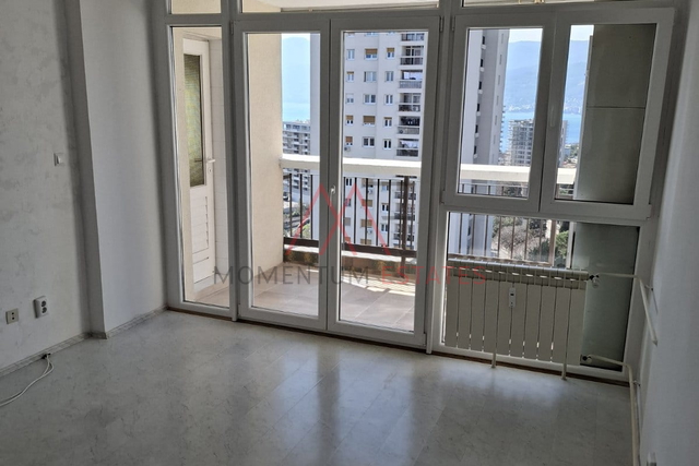 Commercial Property, 55 m2, For Rent, Rijeka - Zamet