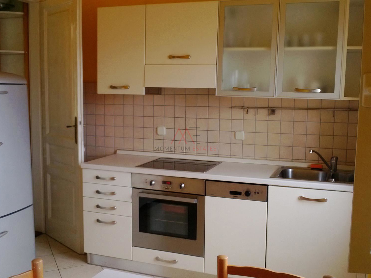 Brajda&comma; dvosobni uredan stan