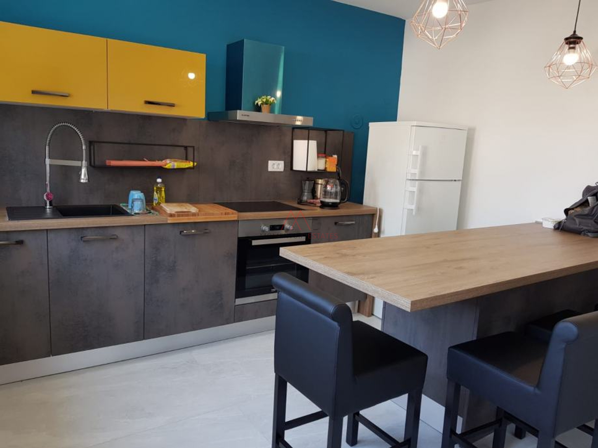 Stanovanje&comma; 56 m2&comma; Najem&comma; Rijeka - Krimeja