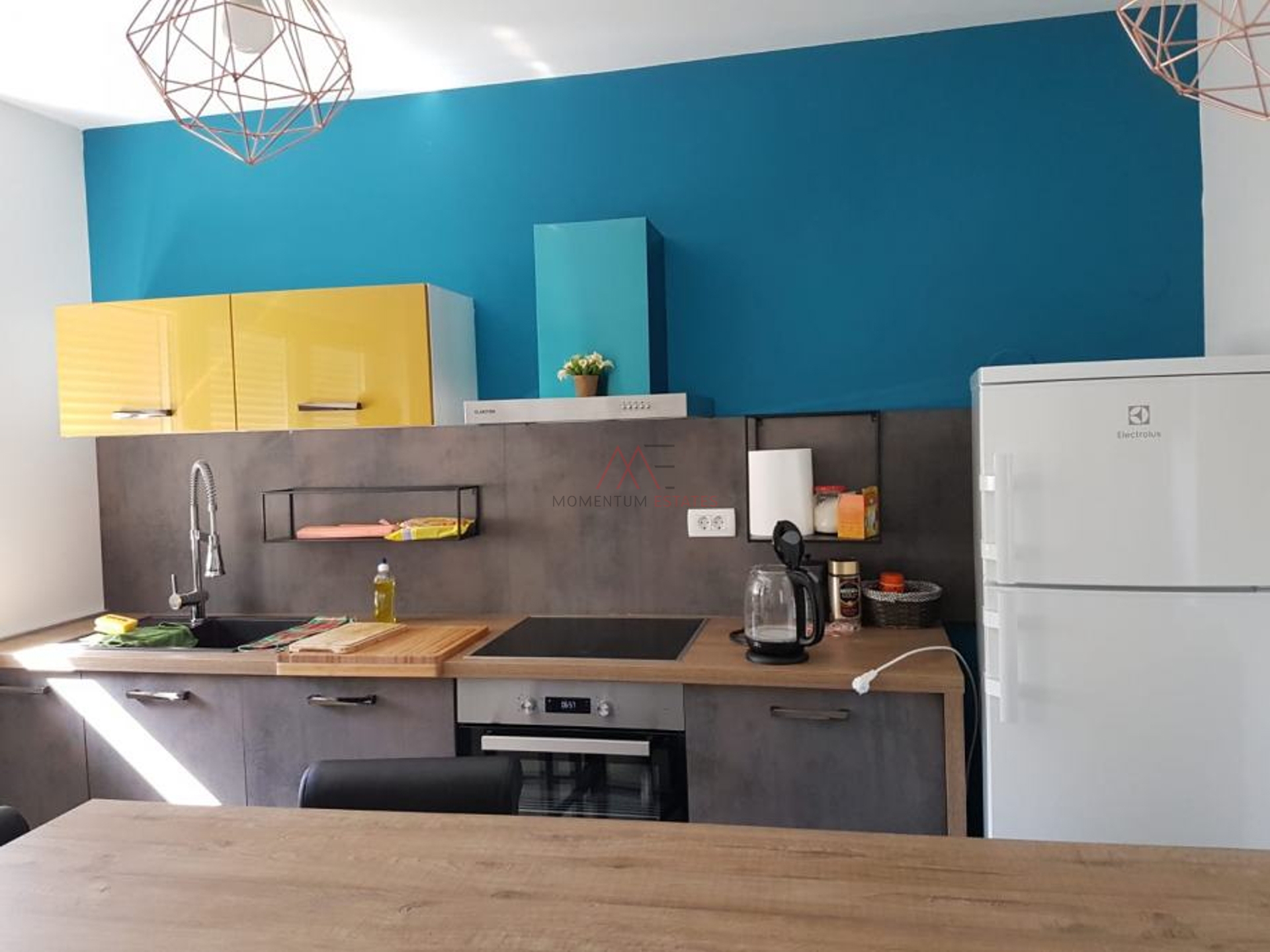 Stanovanje&comma; 56 m2&comma; Najem&comma; Rijeka - Krimeja
