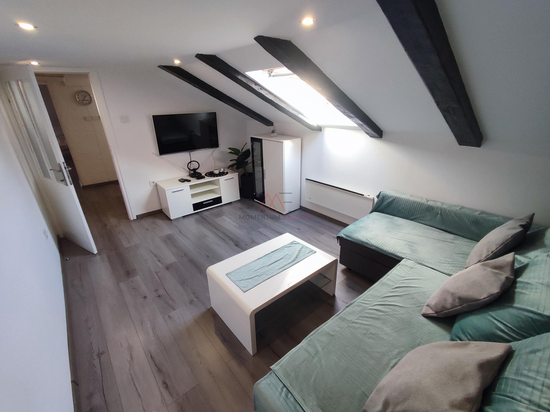 Centar&comma; adaptirani 3s&plus;db&comma; dugoro&ccaron;no