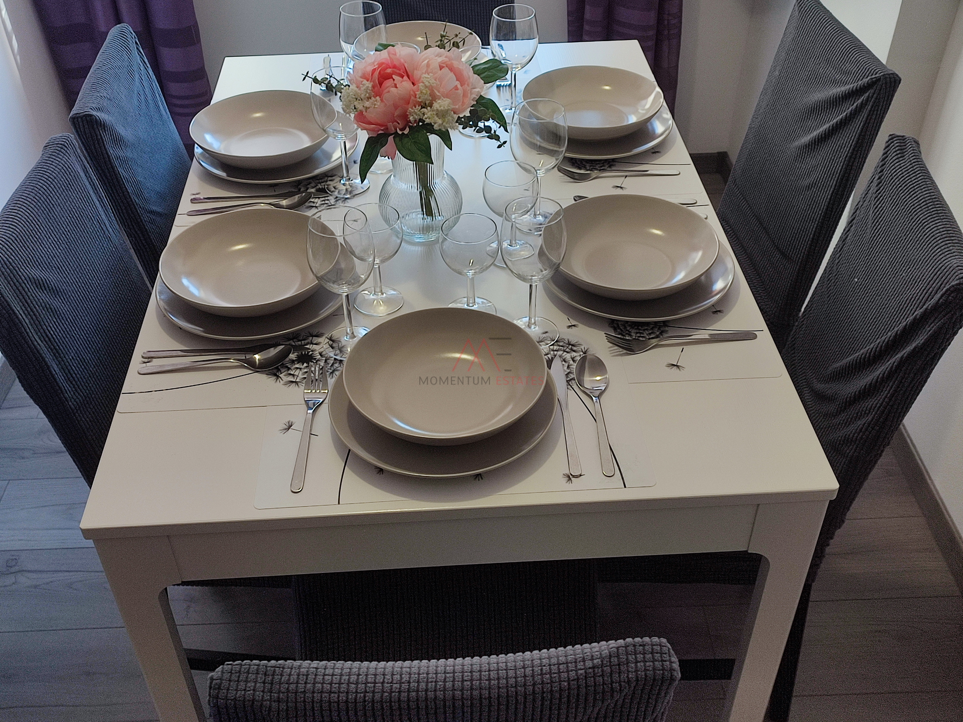 Centar&comma; adaptirani 3s&plus;db&comma; dugoro&ccaron;no