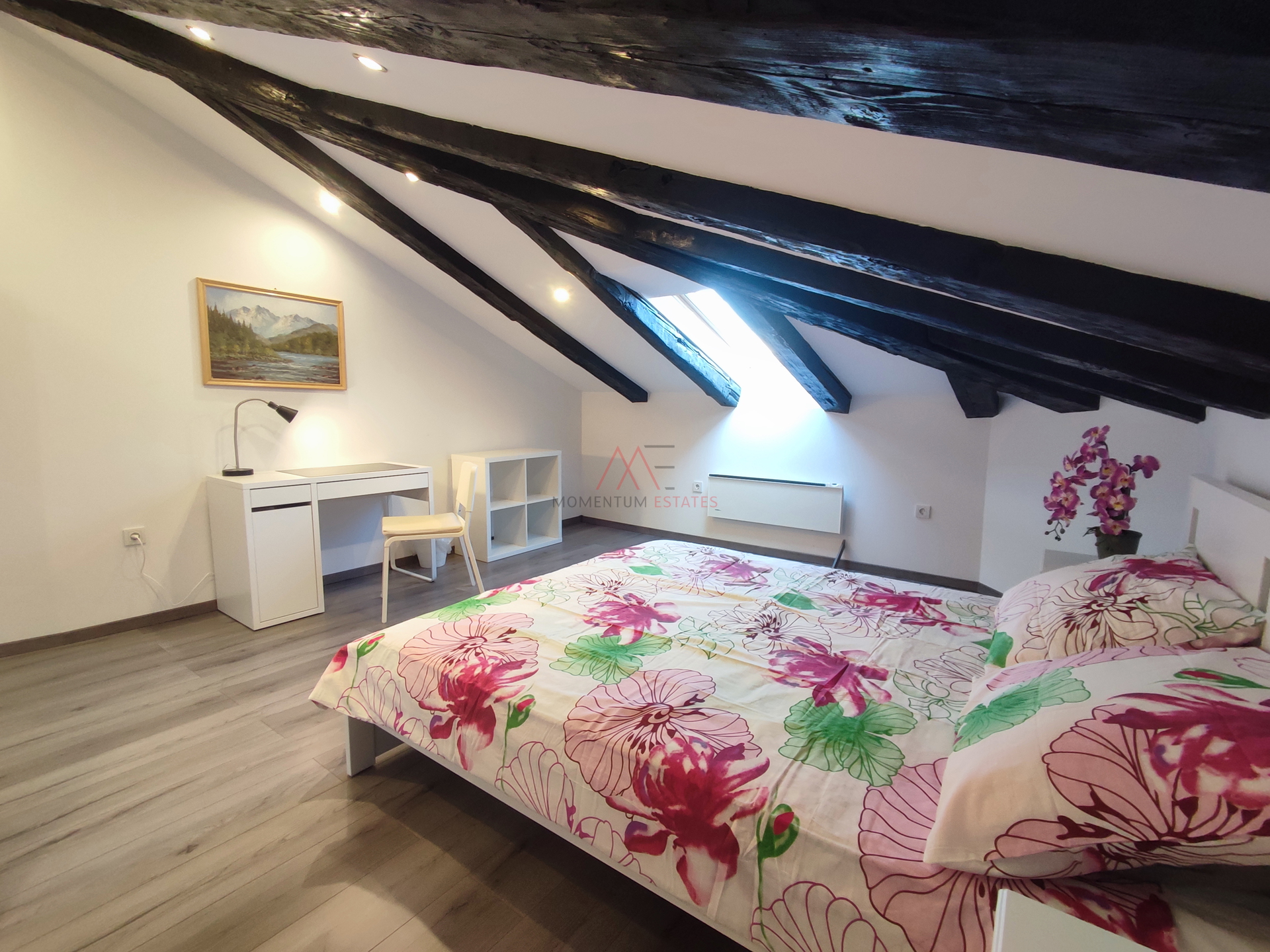 Centar&comma; adaptirani 3s&plus;db&comma; dugoro&ccaron;no