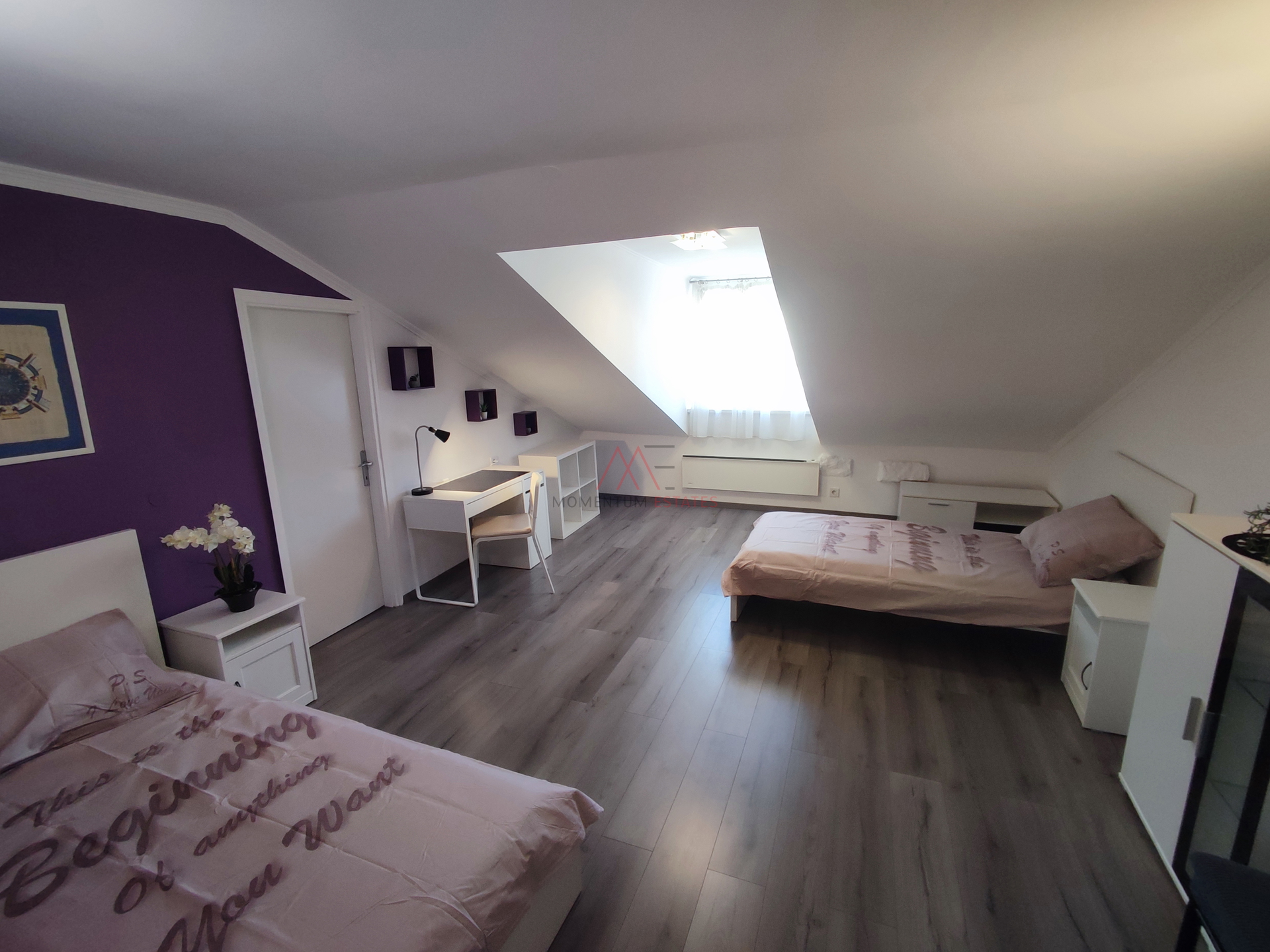 Centar&comma; adaptirani 3s&plus;db&comma; dugoro&ccaron;no